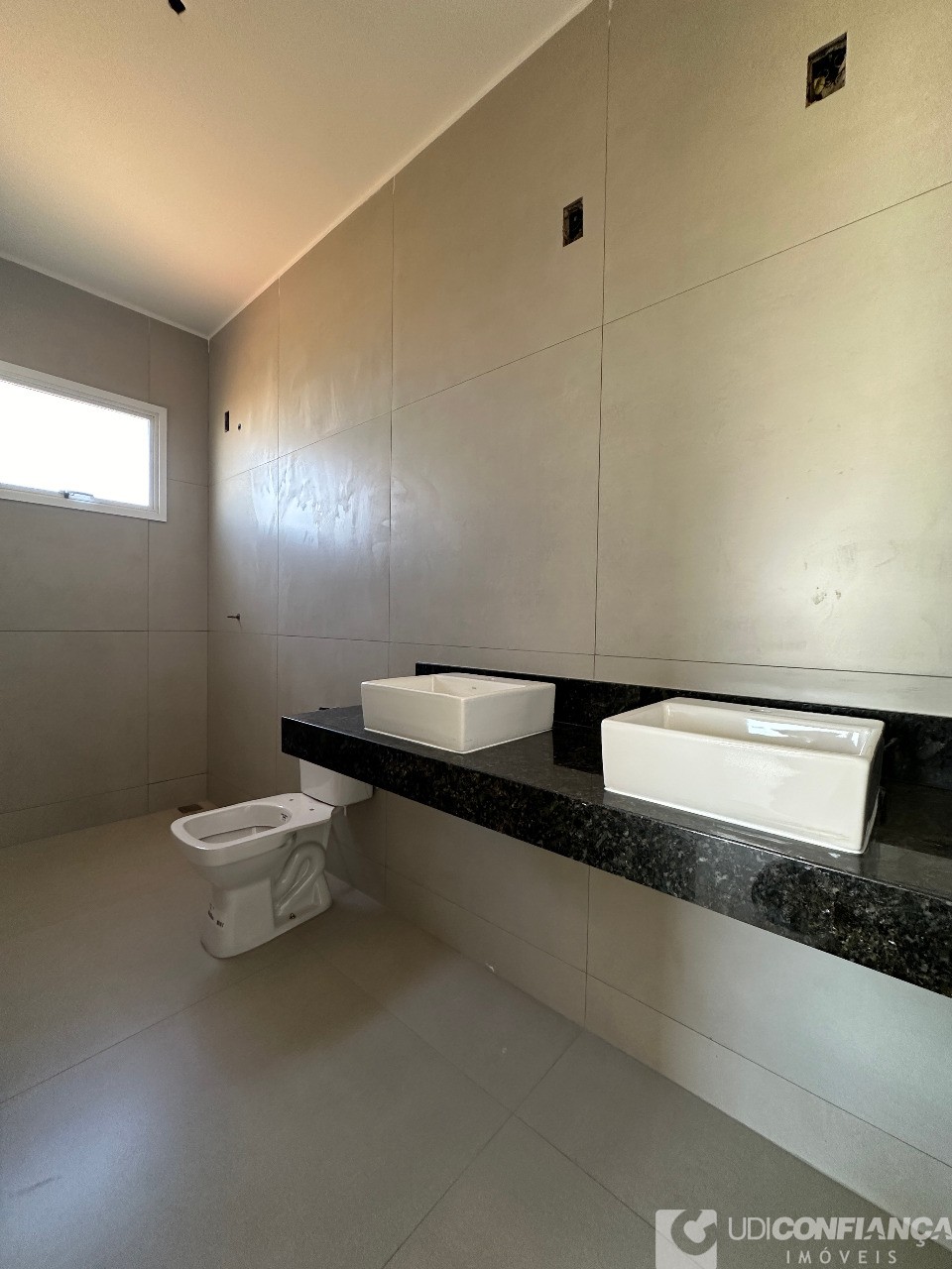 Apartamento à venda com 3 quartos, 99m² - Foto 4