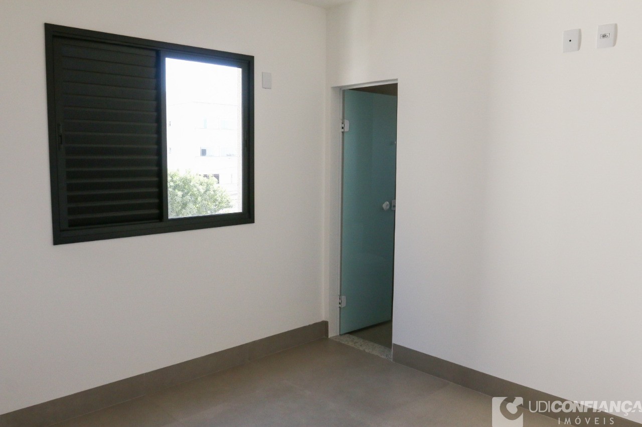 Apartamento à venda com 3 quartos, 84m² - Foto 6