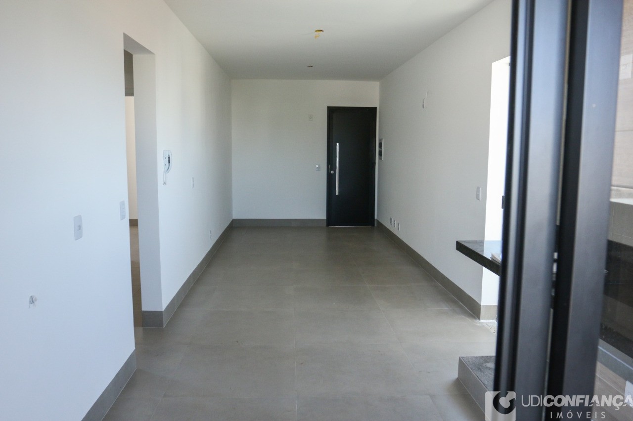 Apartamento à venda com 3 quartos, 84m² - Foto 4