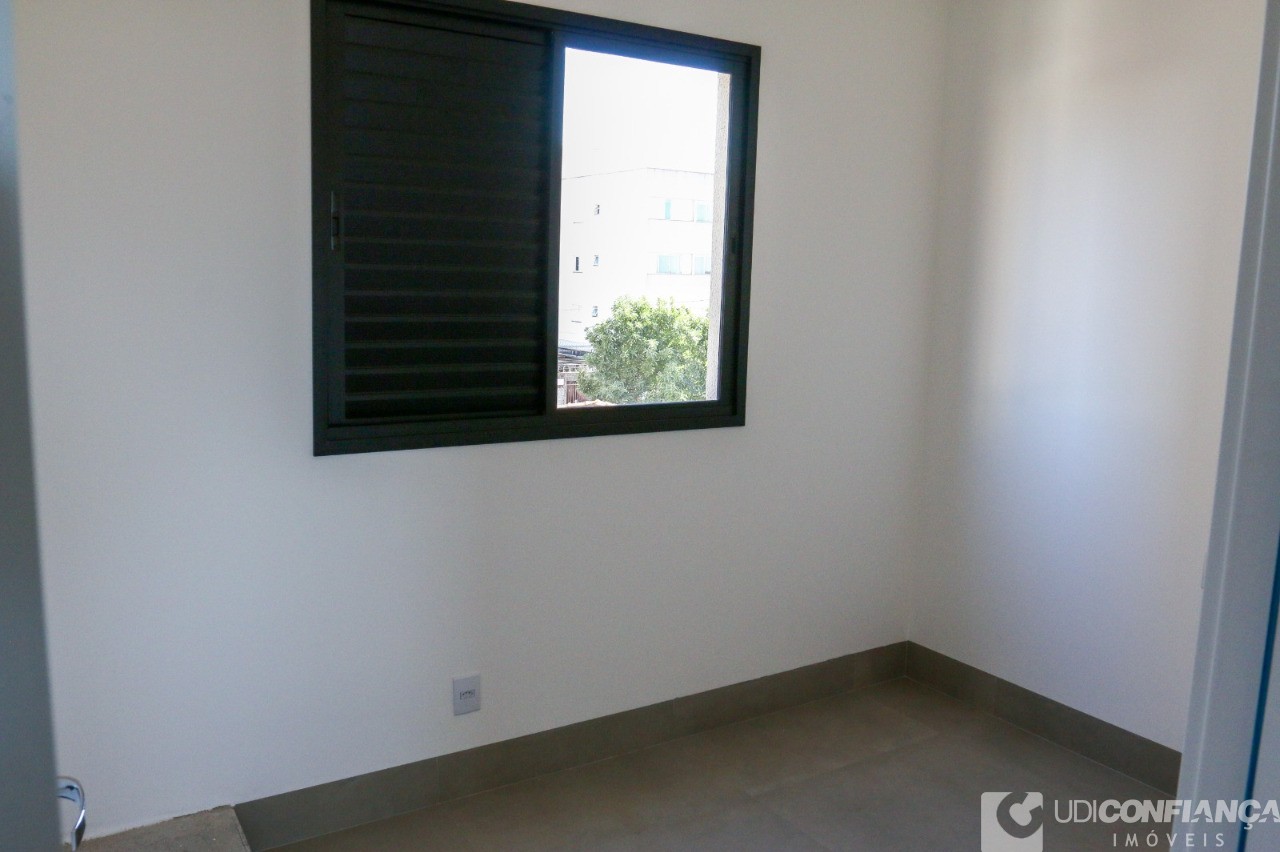 Apartamento à venda com 3 quartos, 84m² - Foto 9