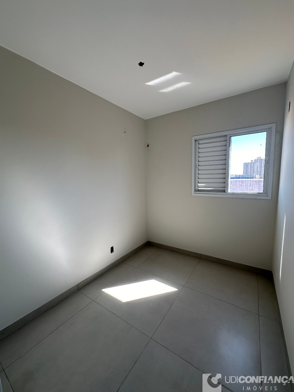 Apartamento à venda com 3 quartos, 99m² - Foto 10