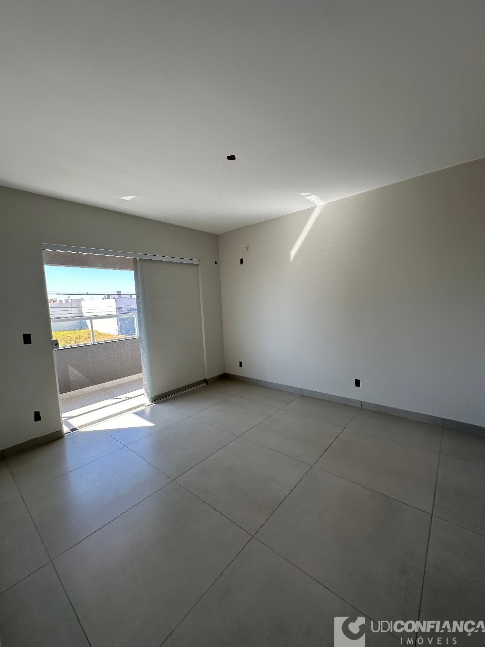 Apartamento à venda com 3 quartos, 99m² - Foto 13