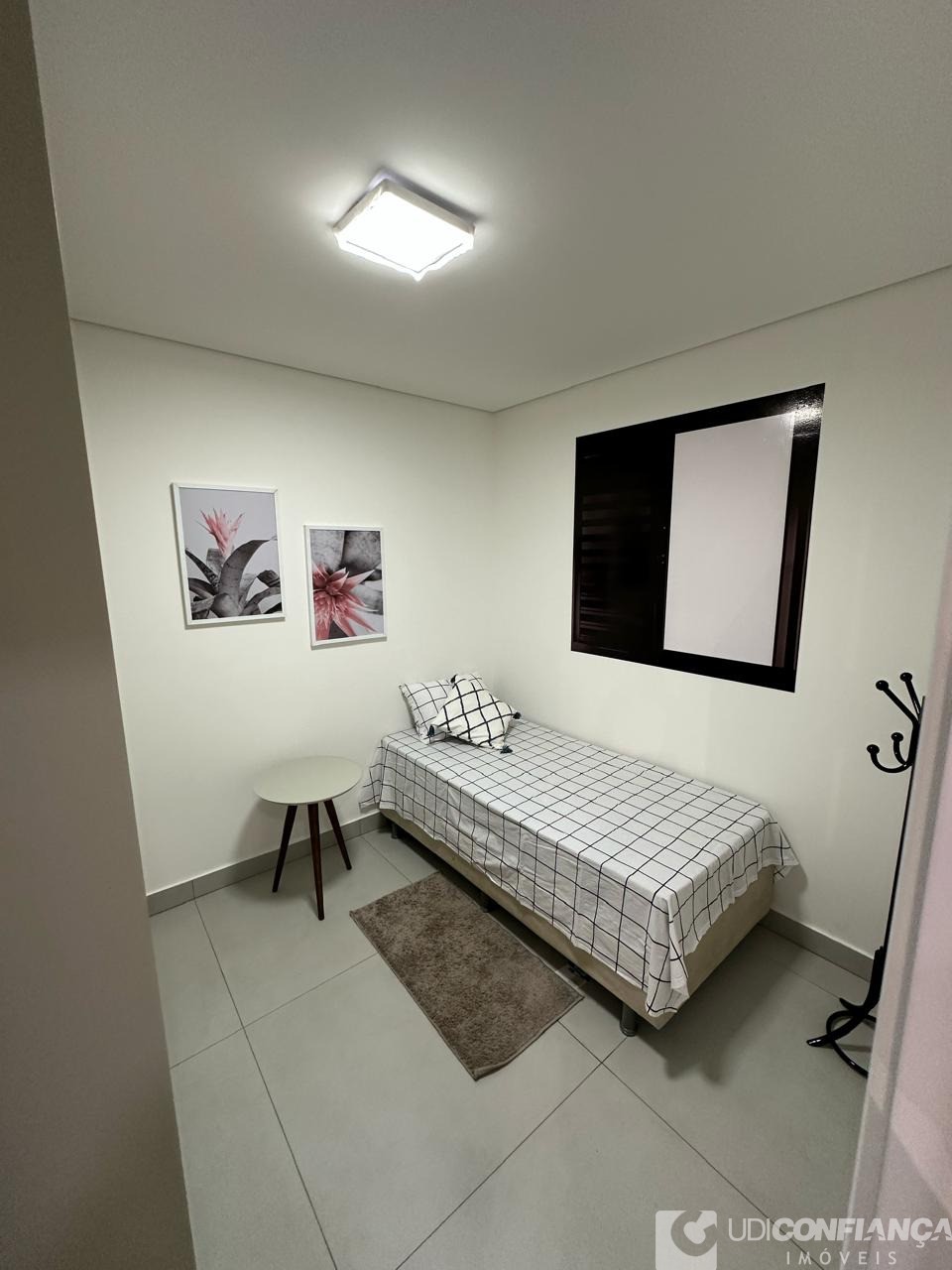 Apartamento à venda com 2 quartos, 61m² - Foto 3