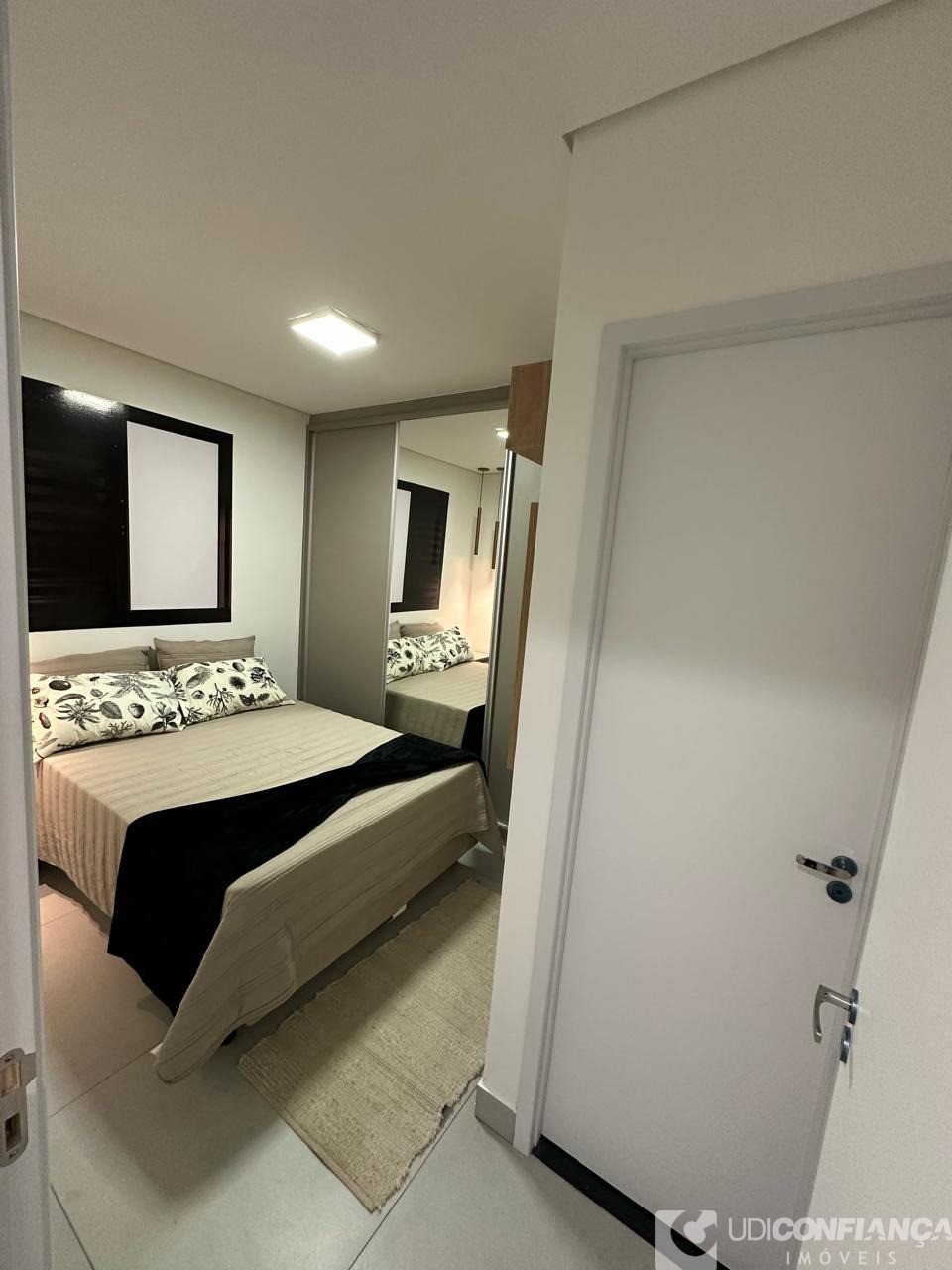 Apartamento à venda com 2 quartos, 61m² - Foto 6