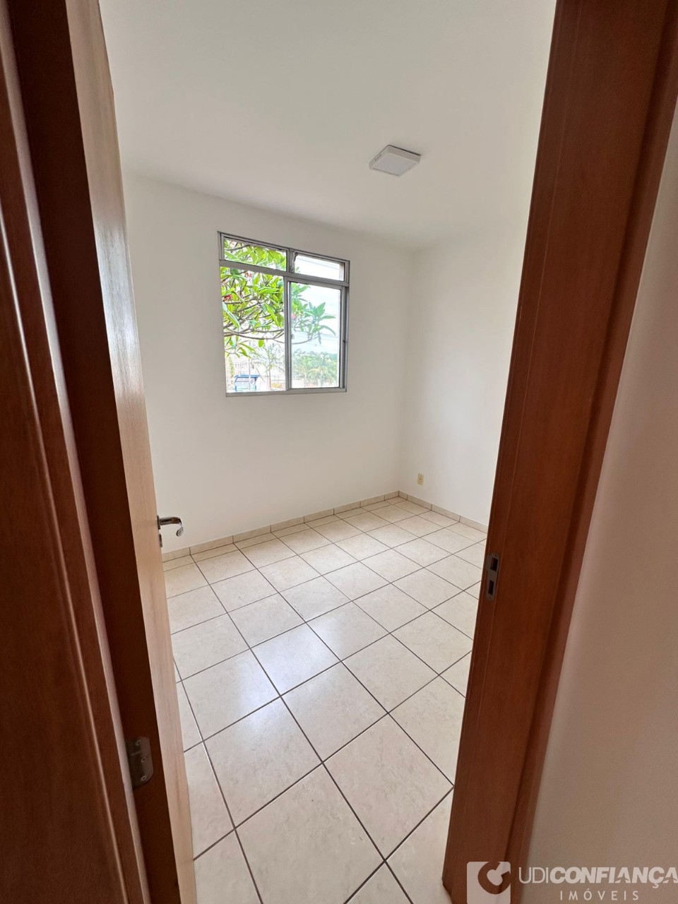 Apartamento à venda com 2 quartos, 43m² - Foto 3