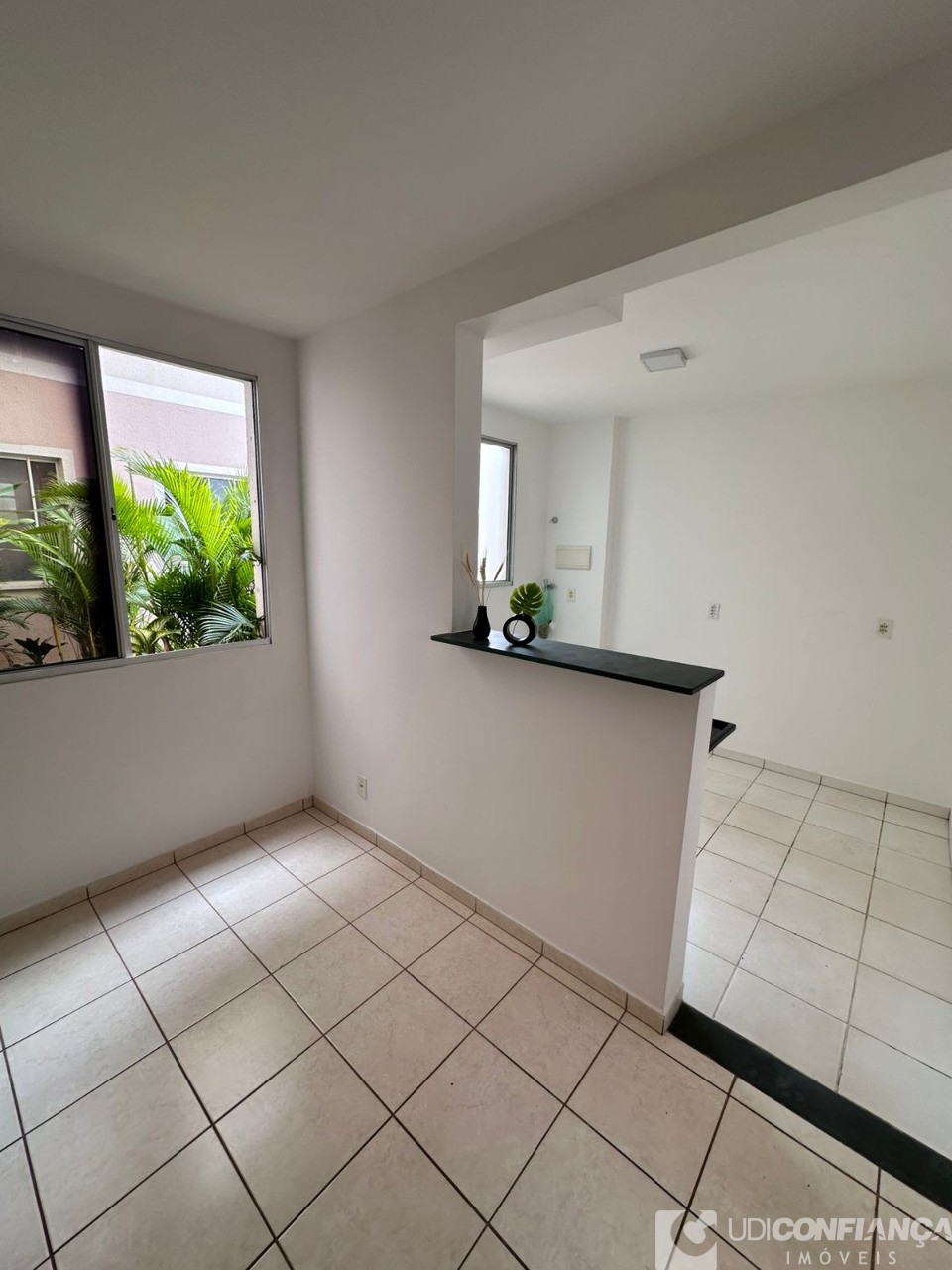 Apartamento à venda com 2 quartos, 43m² - Foto 2