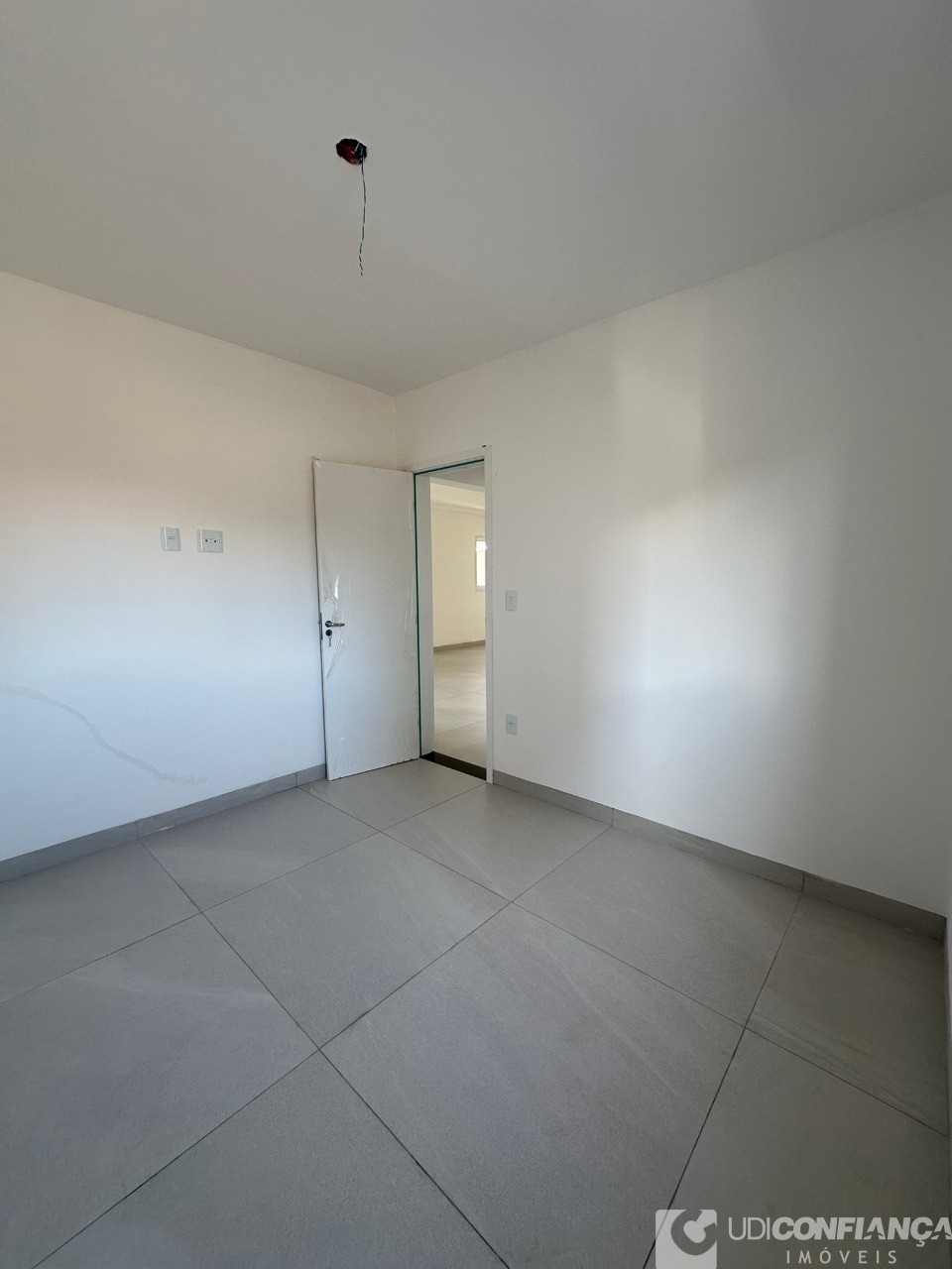 Apartamento à venda com 3 quartos, 118m² - Foto 13