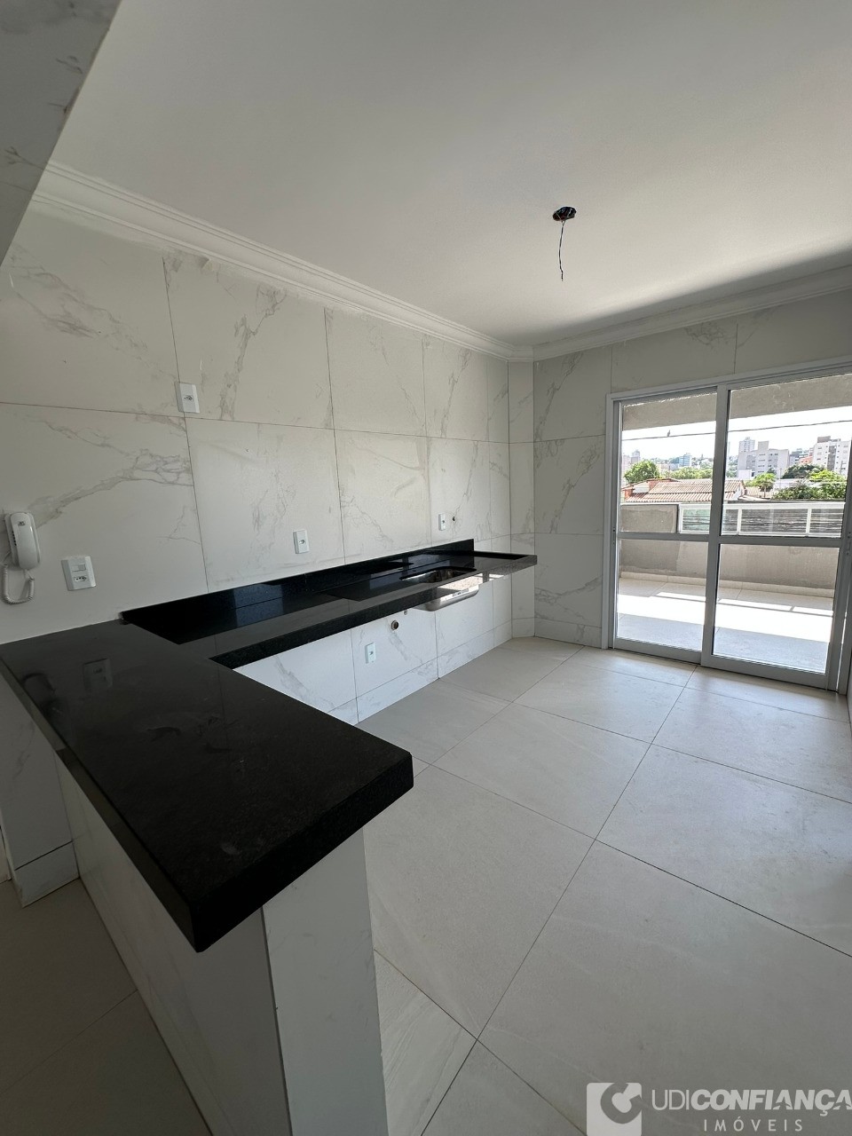 Apartamento à venda com 3 quartos, 118m² - Foto 9