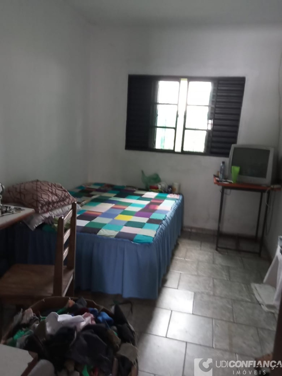 Casa à venda com 4 quartos, 150m² - Foto 2