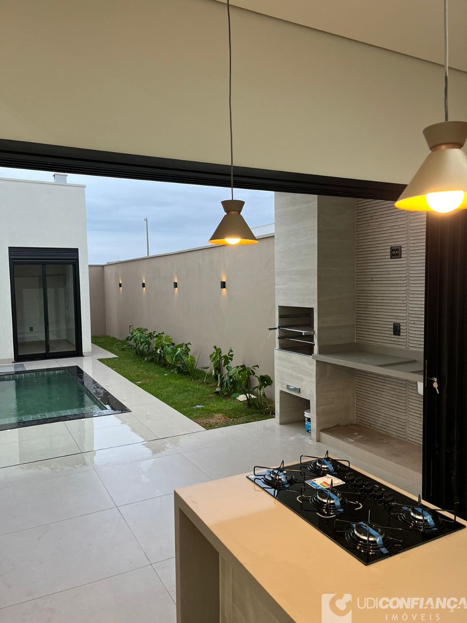 Casa à venda com 3 quartos, 150m² - Foto 18