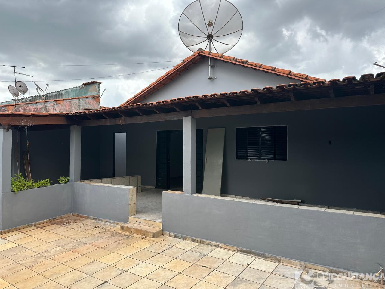 Casa à venda com 2 quartos - Foto 1