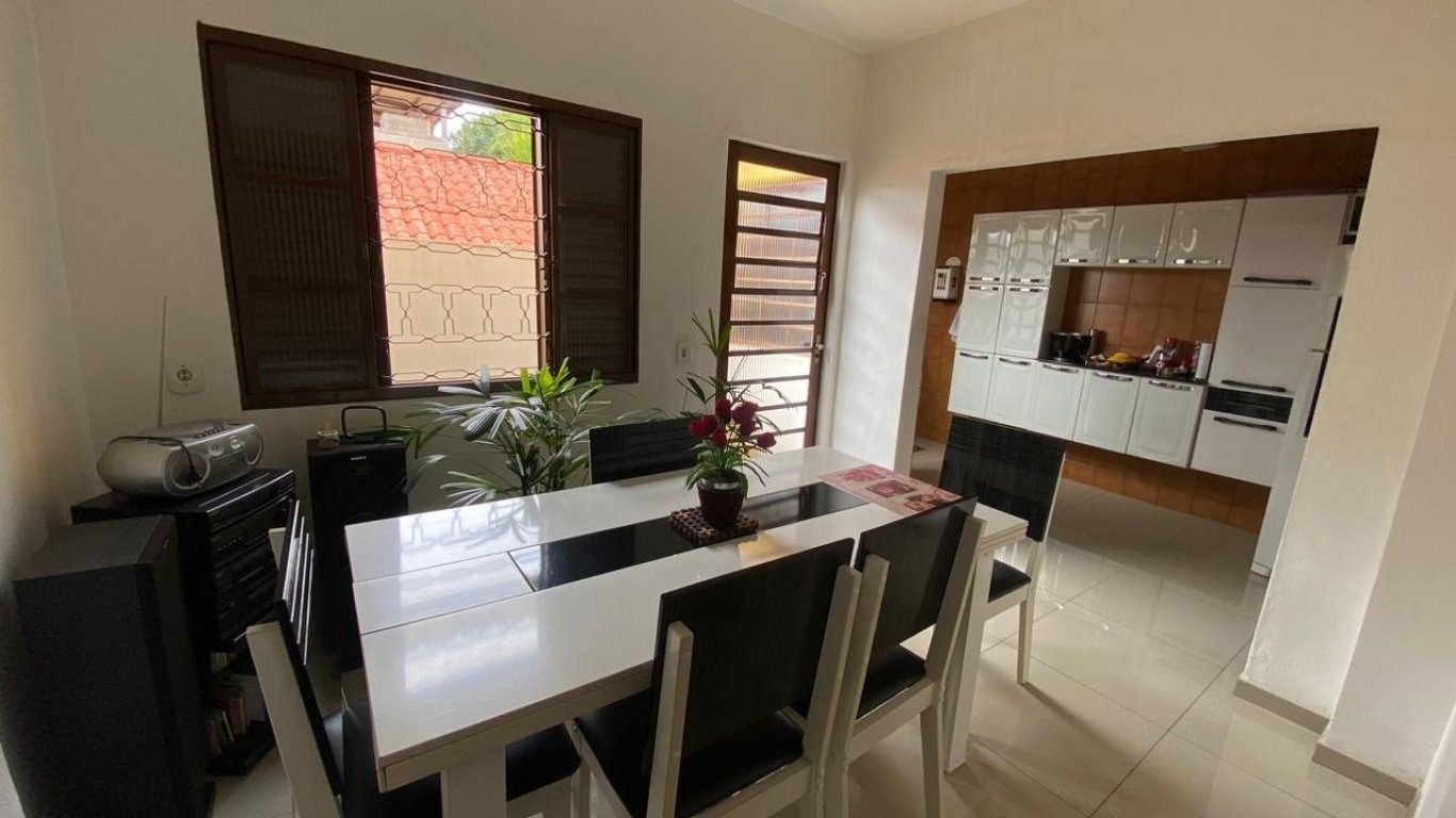 Casa à venda com 5 quartos, 362m² - Foto 11