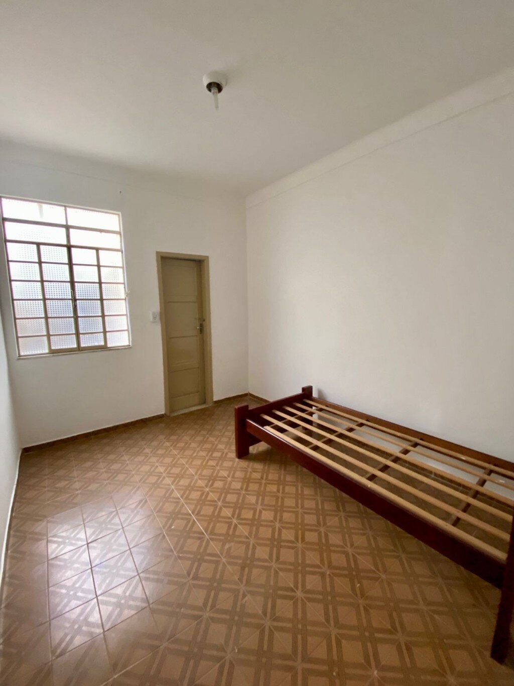 Casa à venda com 3 quartos, 80m² - Foto 5