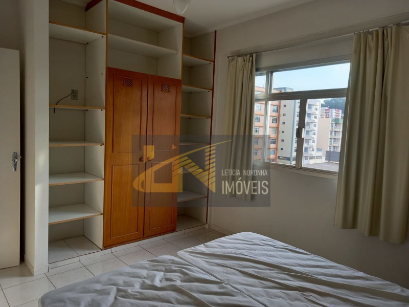 Apartamento à venda com 2 quartos, 85m² - Foto 4