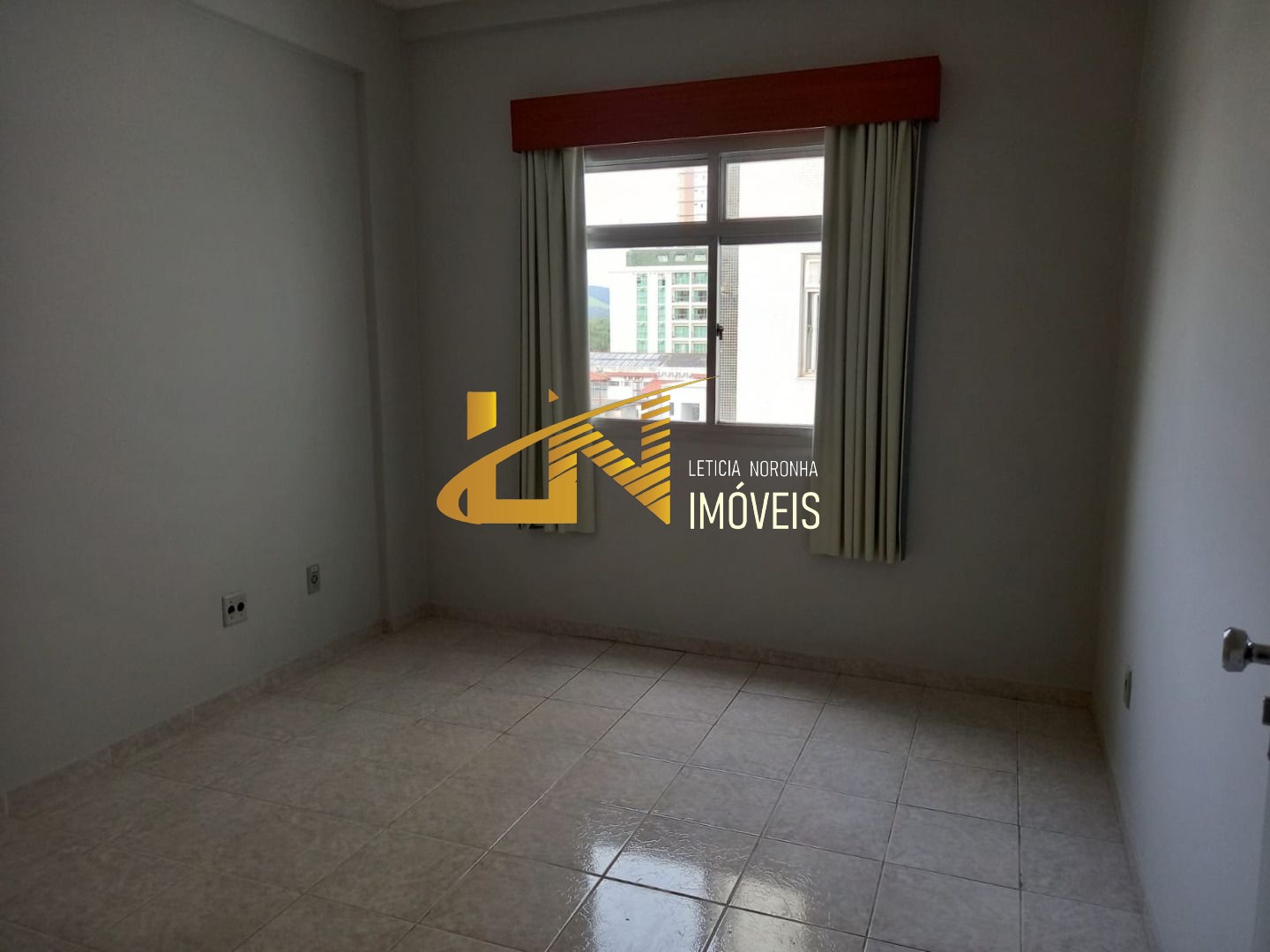 Apartamento à venda com 1 quarto, 84m² - Foto 1