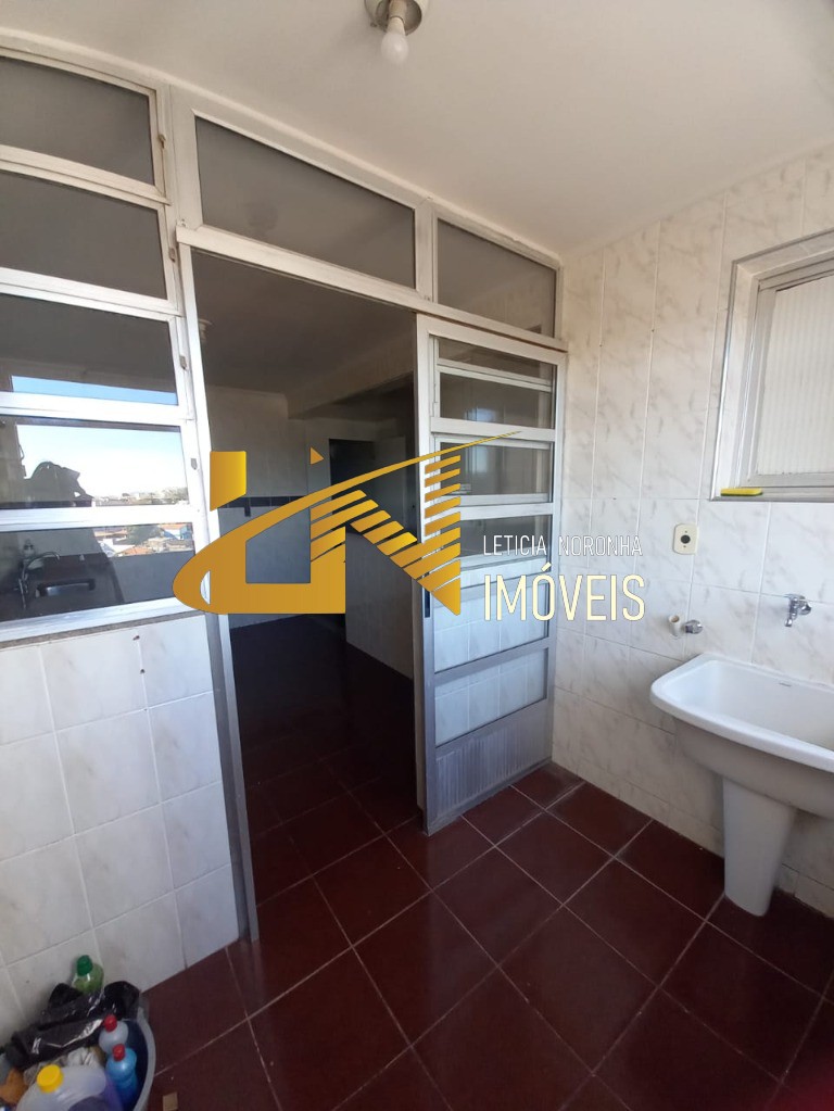 Apartamento à venda com 3 quartos, 186m² - Foto 18