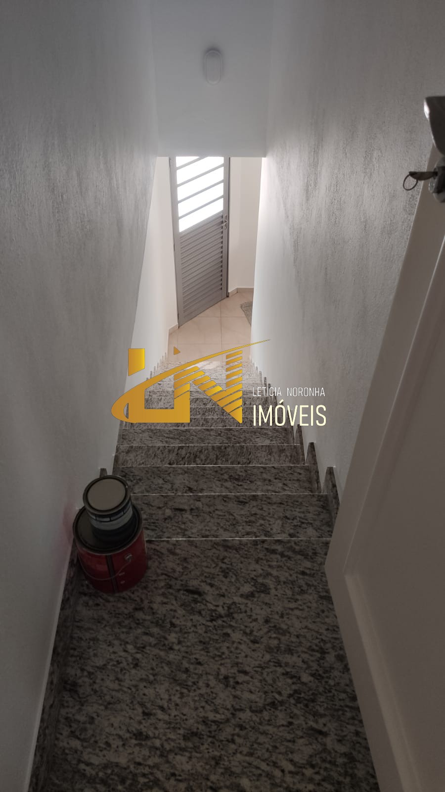 Casa à venda com 3 quartos, 250m² - Foto 10