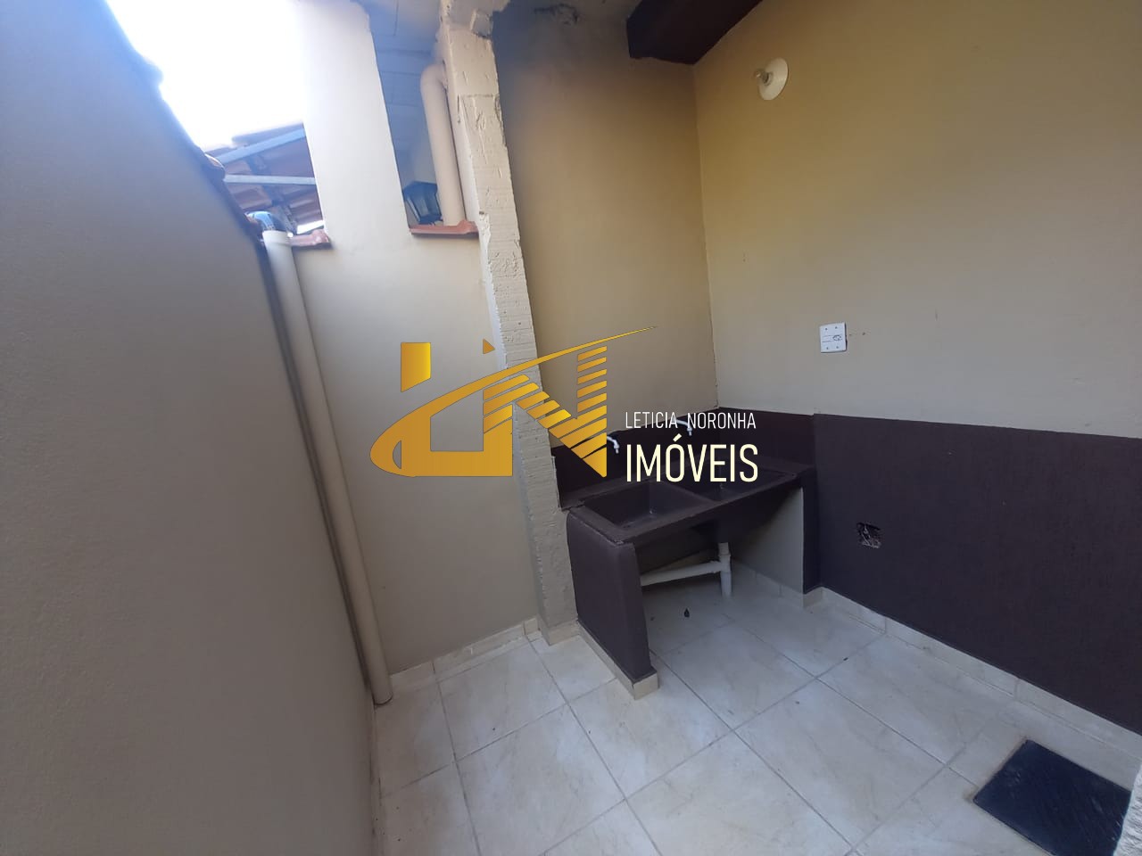 Casa à venda com 7 quartos, 270m² - Foto 23