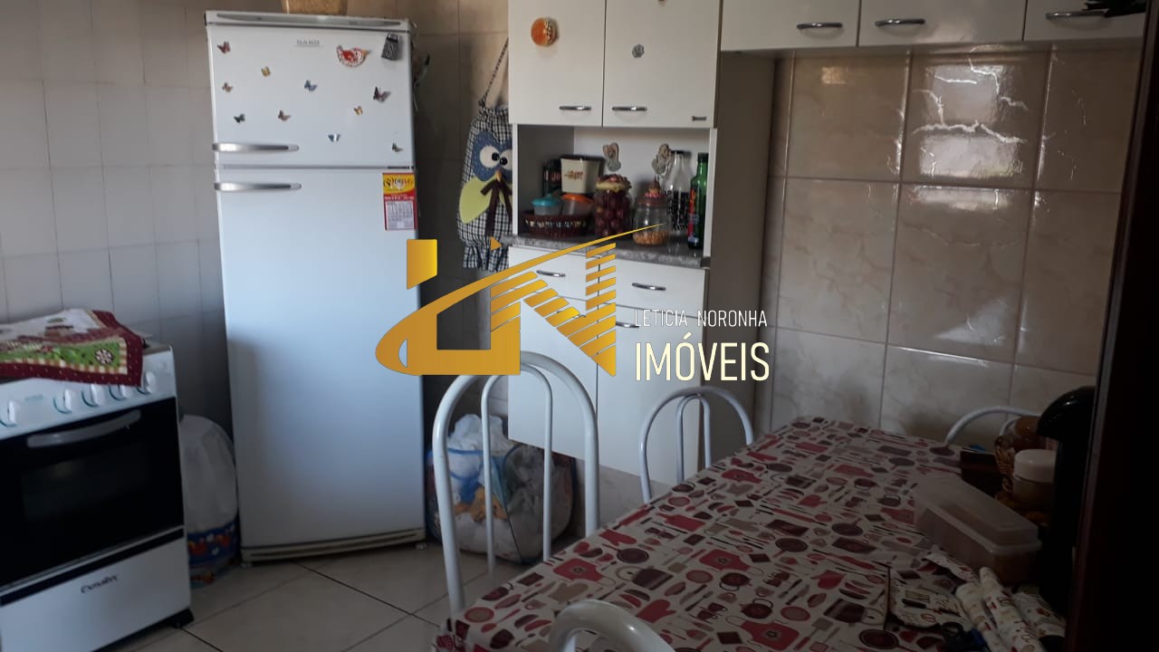 Casa à venda com 2 quartos, 168m² - Foto 10