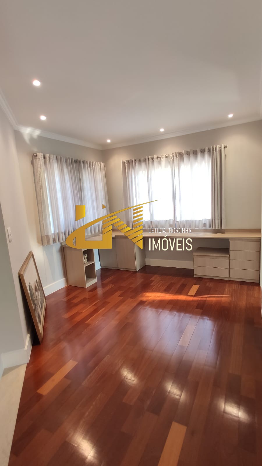 Casa à venda com 3 quartos, 250m² - Foto 17