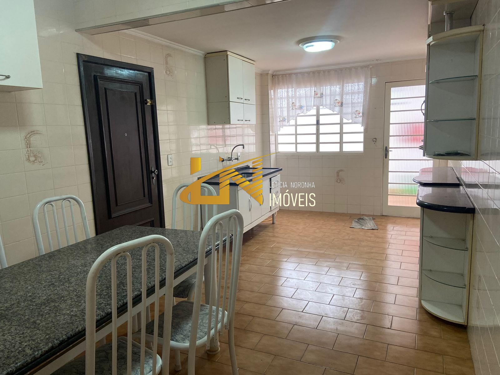 Apartamento à venda com 2 quartos, 161m² - Foto 12