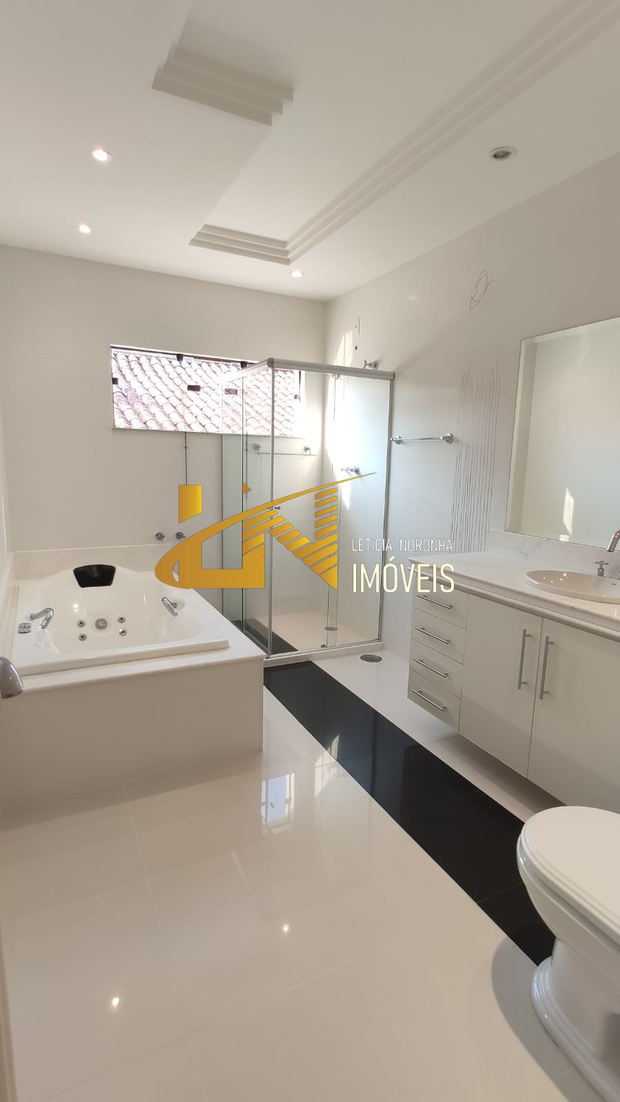 Casa à venda com 3 quartos, 250m² - Foto 29