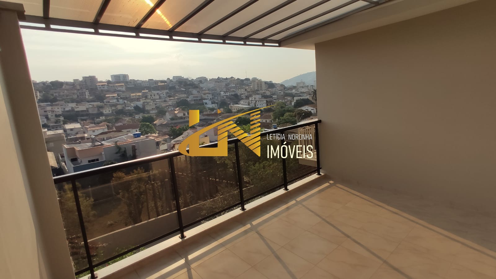 Casa à venda com 3 quartos, 250m² - Foto 16