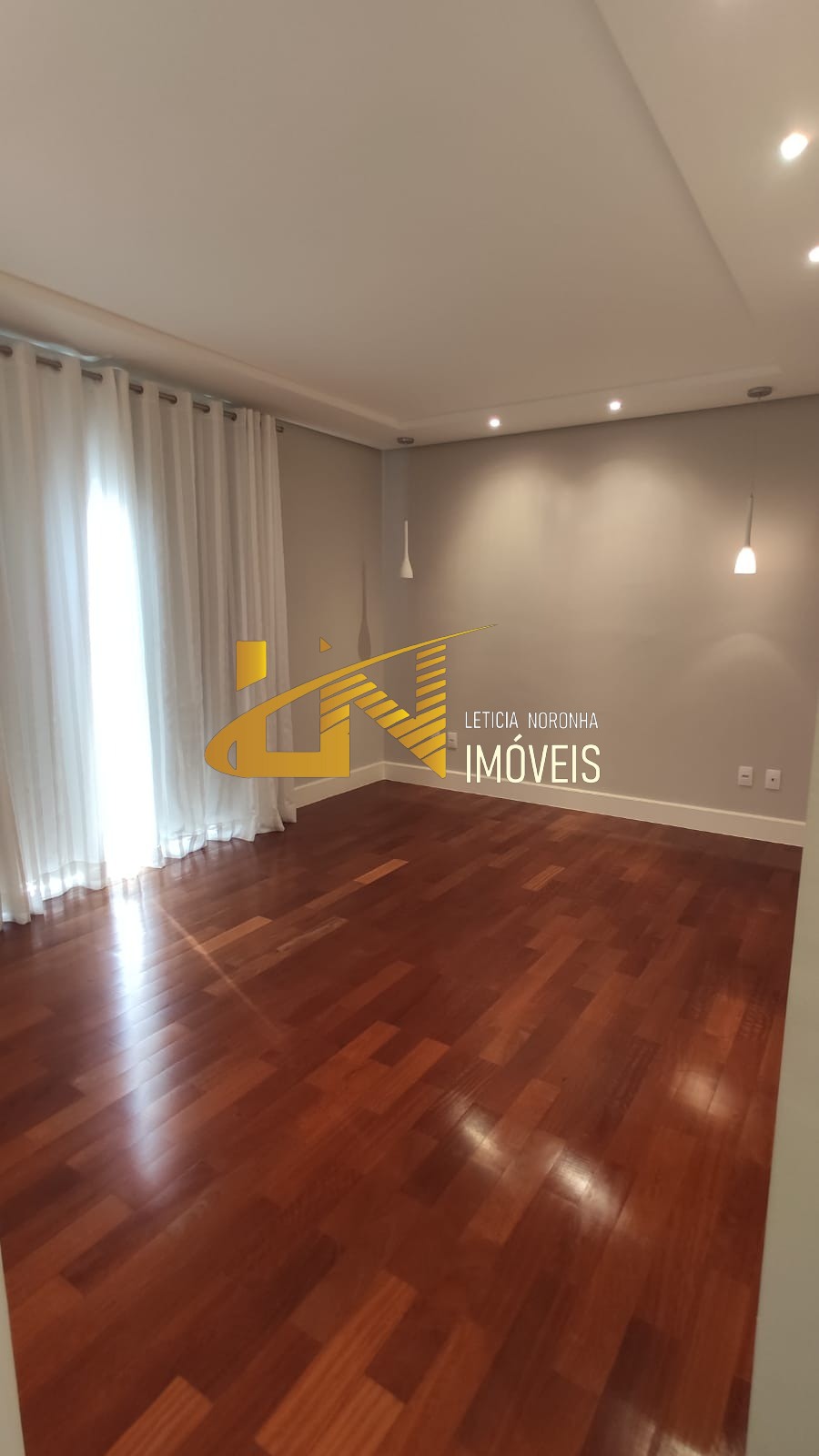 Casa à venda com 3 quartos, 250m² - Foto 27