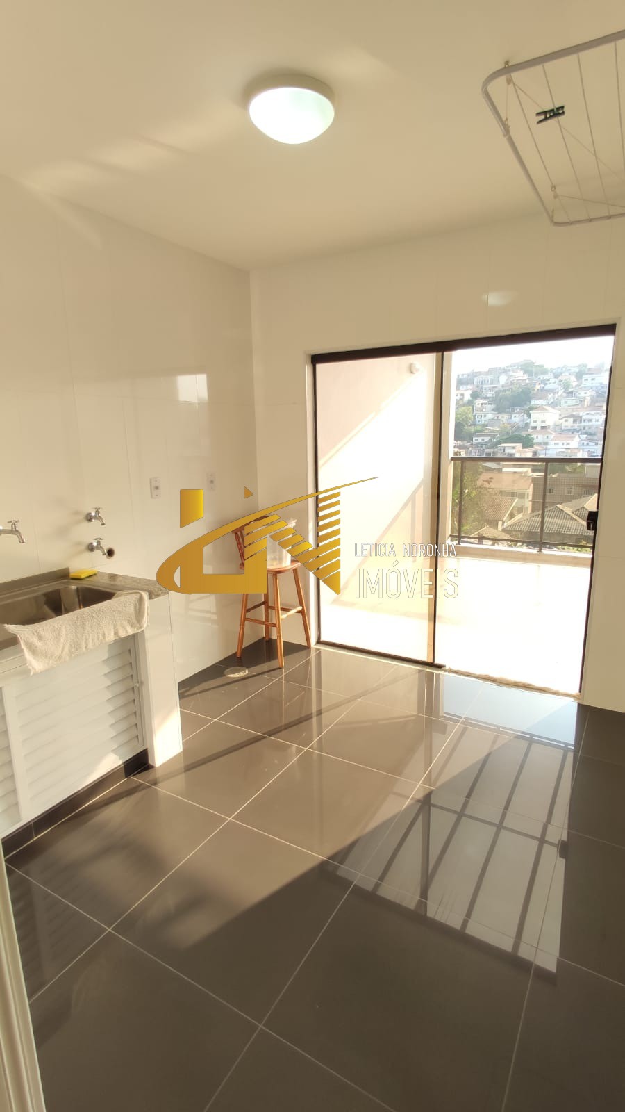 Casa à venda com 3 quartos, 250m² - Foto 19