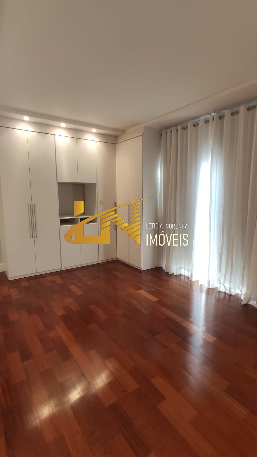 Casa à venda com 3 quartos, 250m² - Foto 24