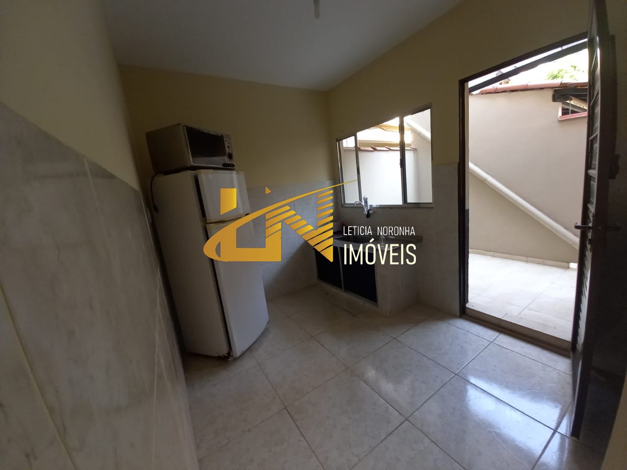 Casa à venda com 7 quartos, 270m² - Foto 18