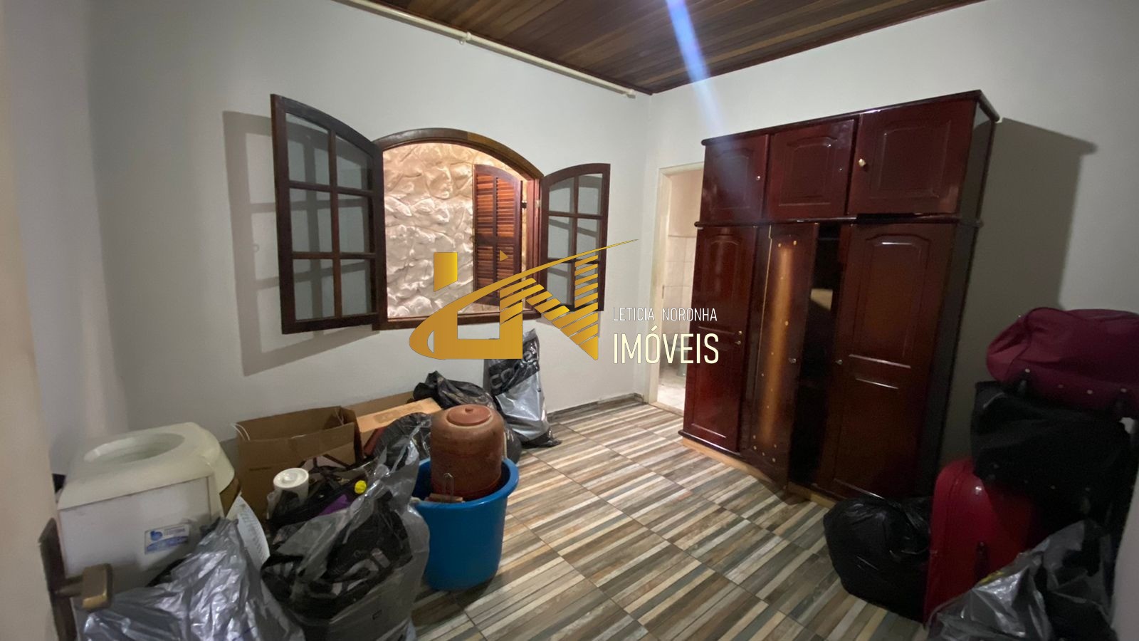 Casa à venda com 3 quartos, 231m² - Foto 11