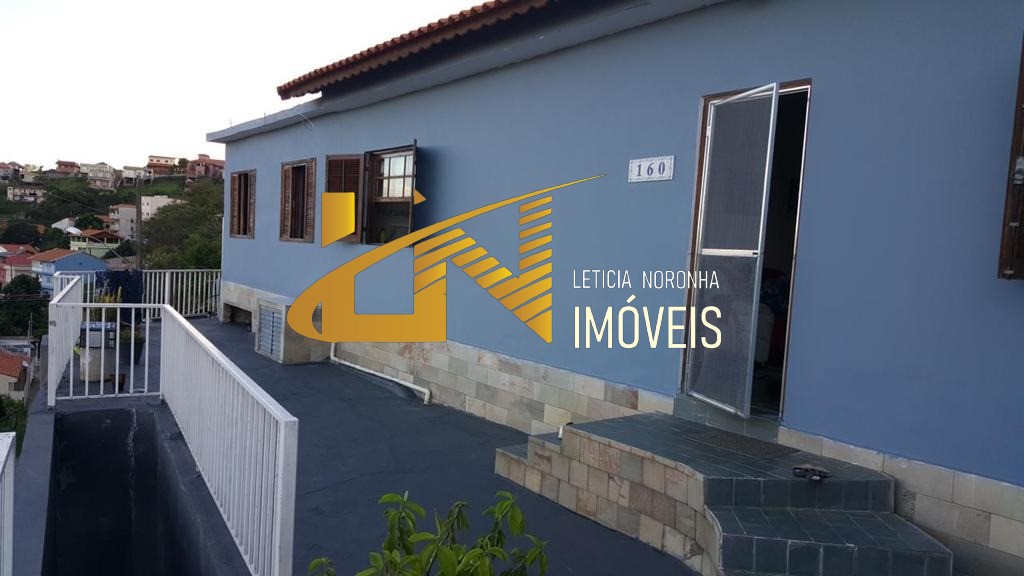 Casa à venda com 3 quartos, 155m² - Foto 2