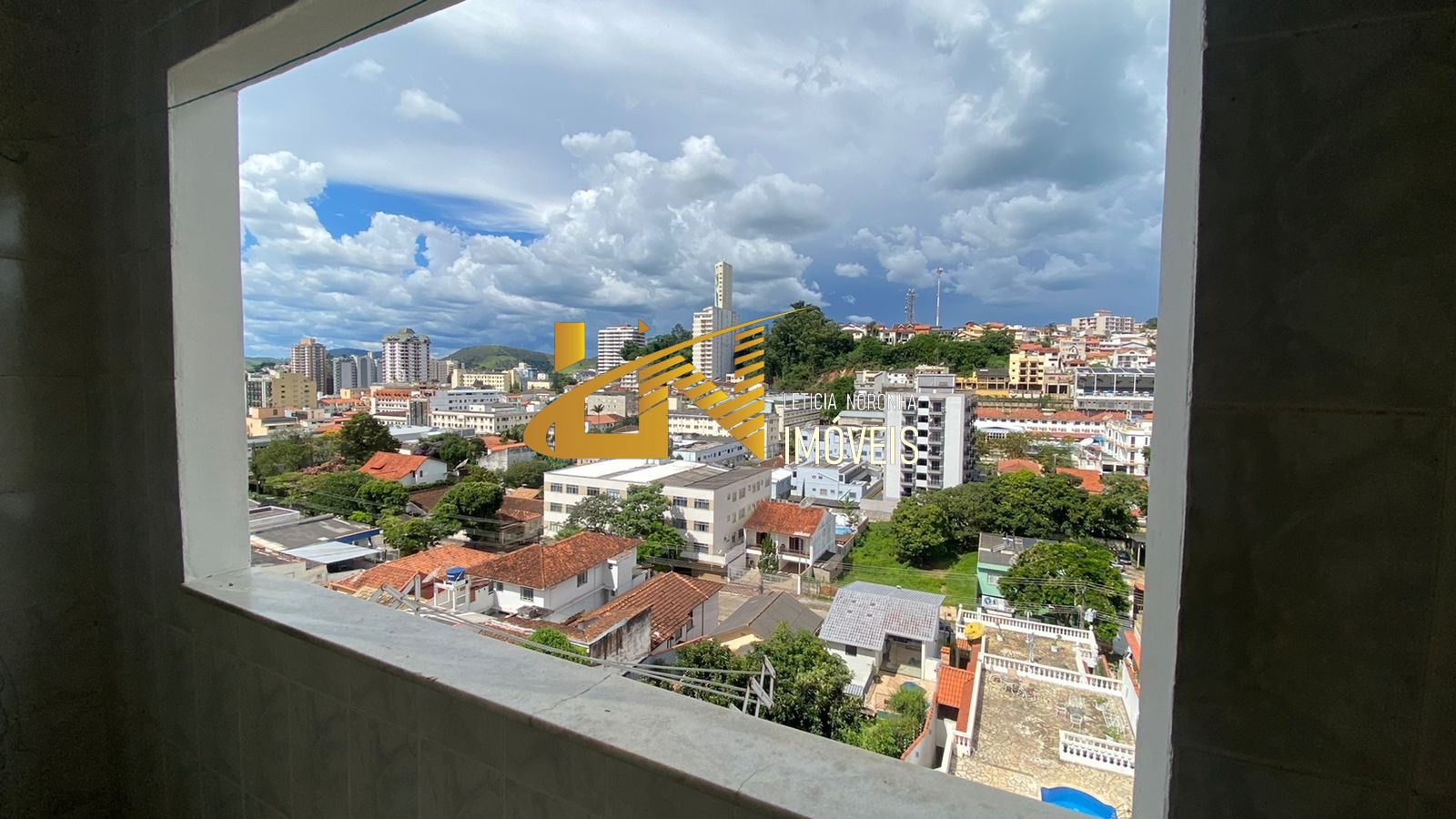 Apartamento à venda com 3 quartos, 119m² - Foto 1