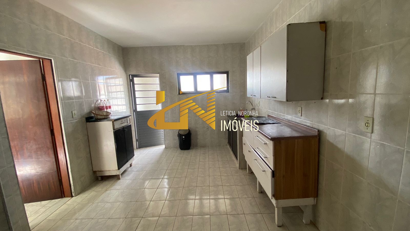 Apartamento à venda com 3 quartos, 119m² - Foto 13