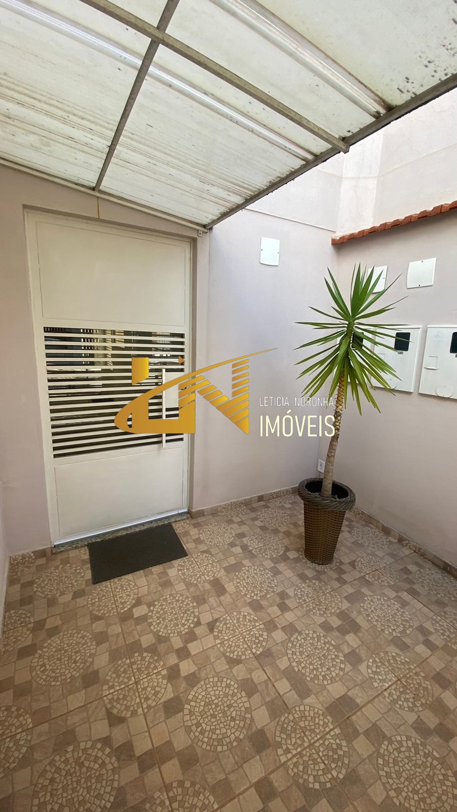 Apartamento à venda com 2 quartos, 190m² - Foto 3