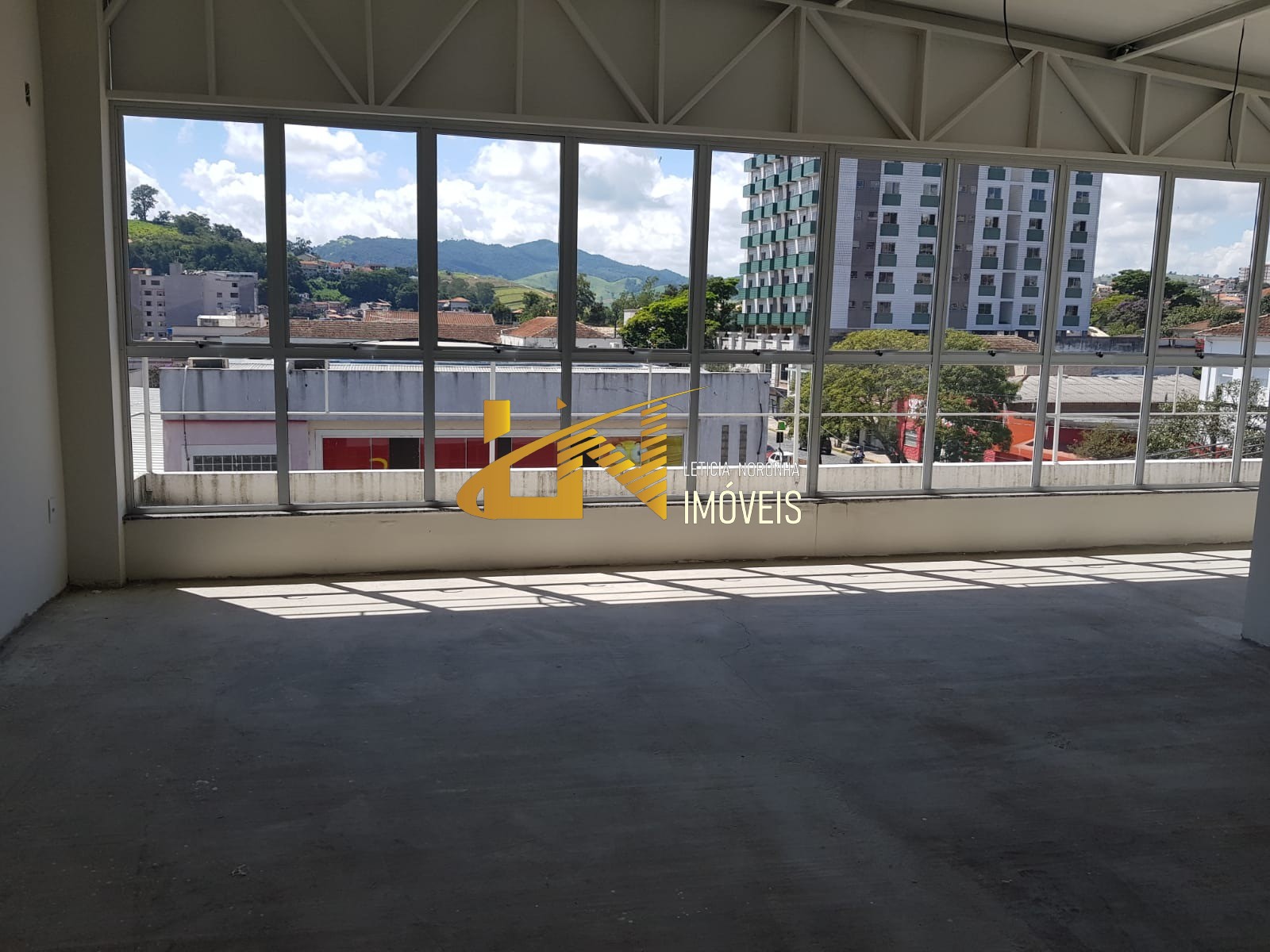 Conjunto Comercial-Sala para alugar, 316m² - Foto 2