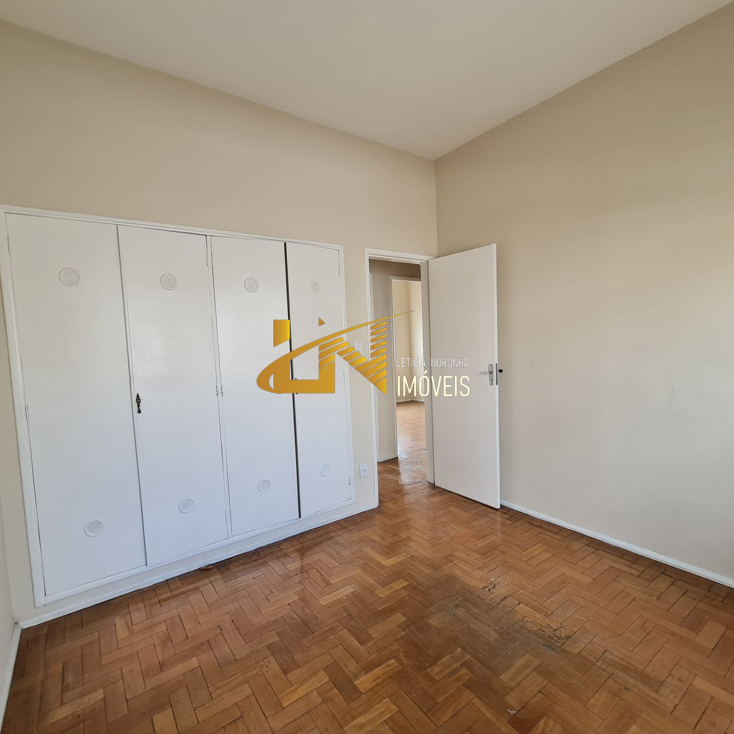 Apartamento para alugar com 3 quartos, 115m² - Foto 6