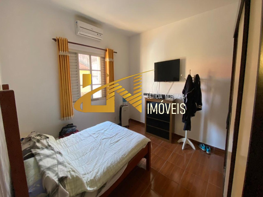 Casa à venda com 3 quartos, 204m² - Foto 14