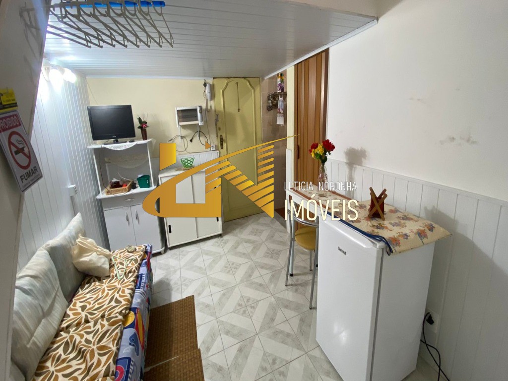 Apartamento à venda com 1 quarto, 24m² - Foto 2