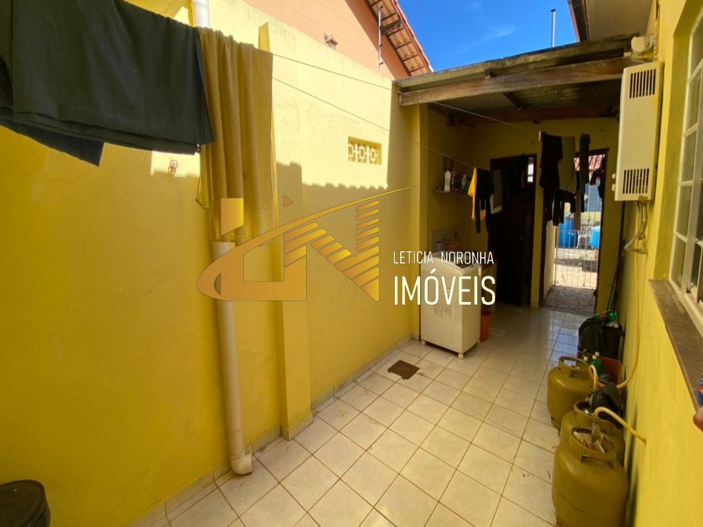 Casa à venda com 3 quartos, 204m² - Foto 20