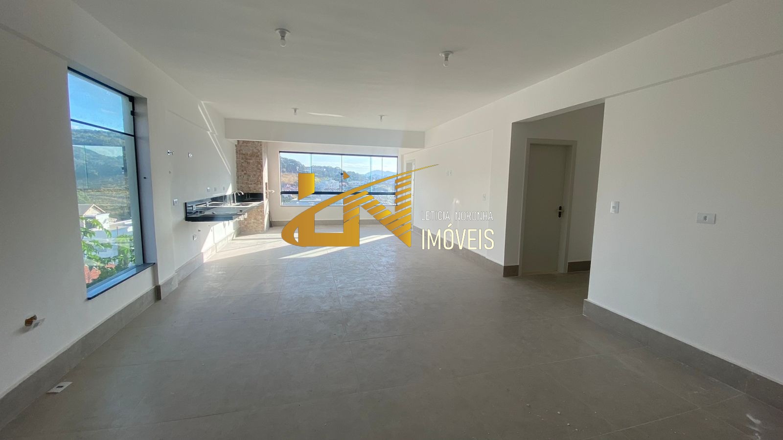 Apartamento à venda com 2 quartos, 115m² - Foto 3