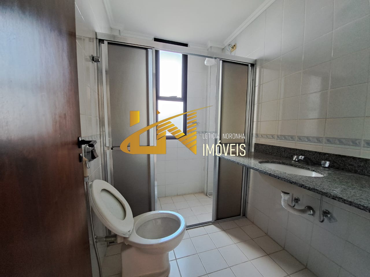 Apartamento para alugar com 1 quarto, 120m² - Foto 11