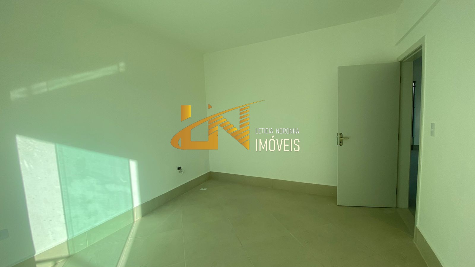 Apartamento à venda com 2 quartos, 115m² - Foto 5