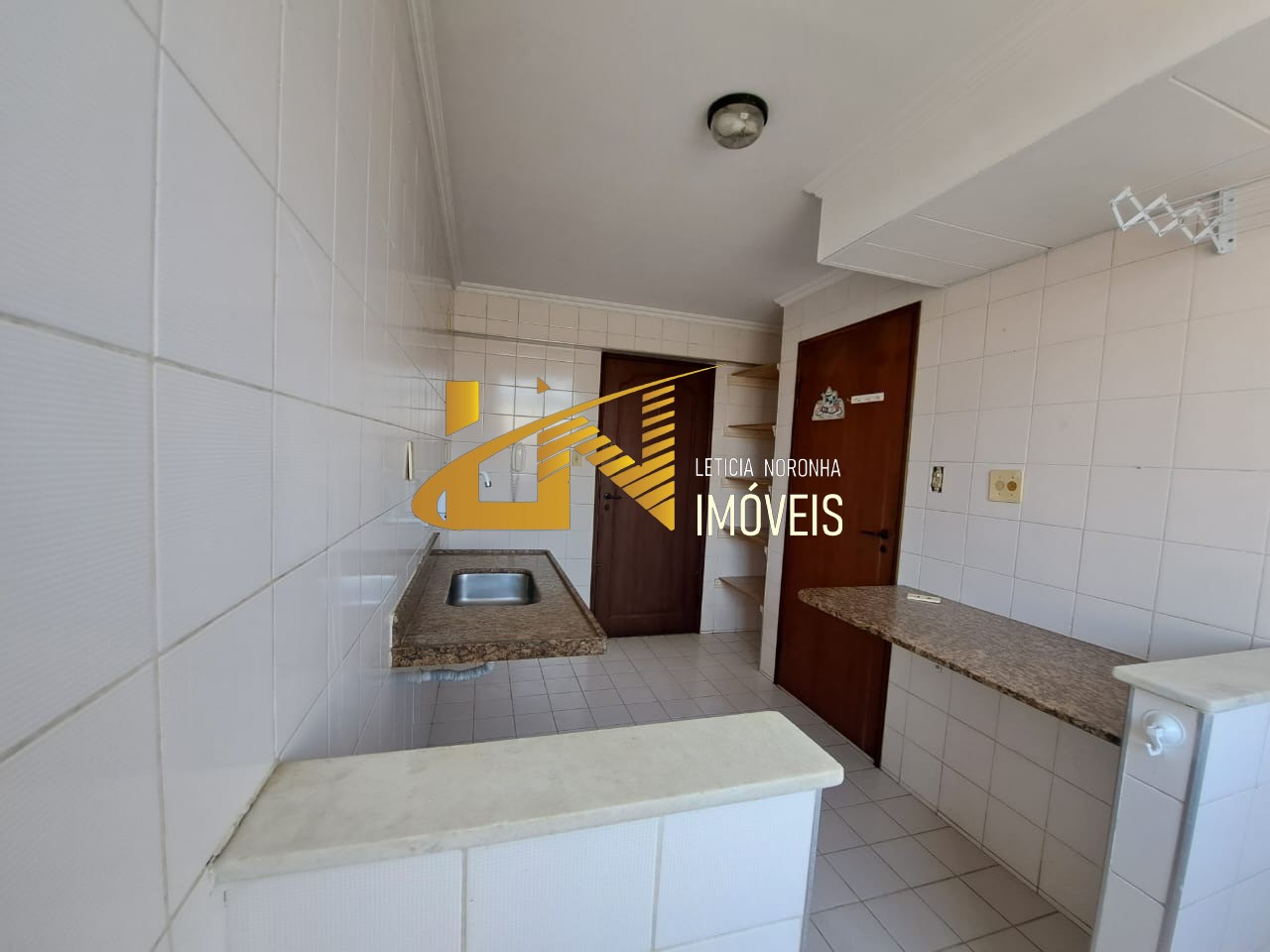 Apartamento para alugar com 1 quarto, 120m² - Foto 12