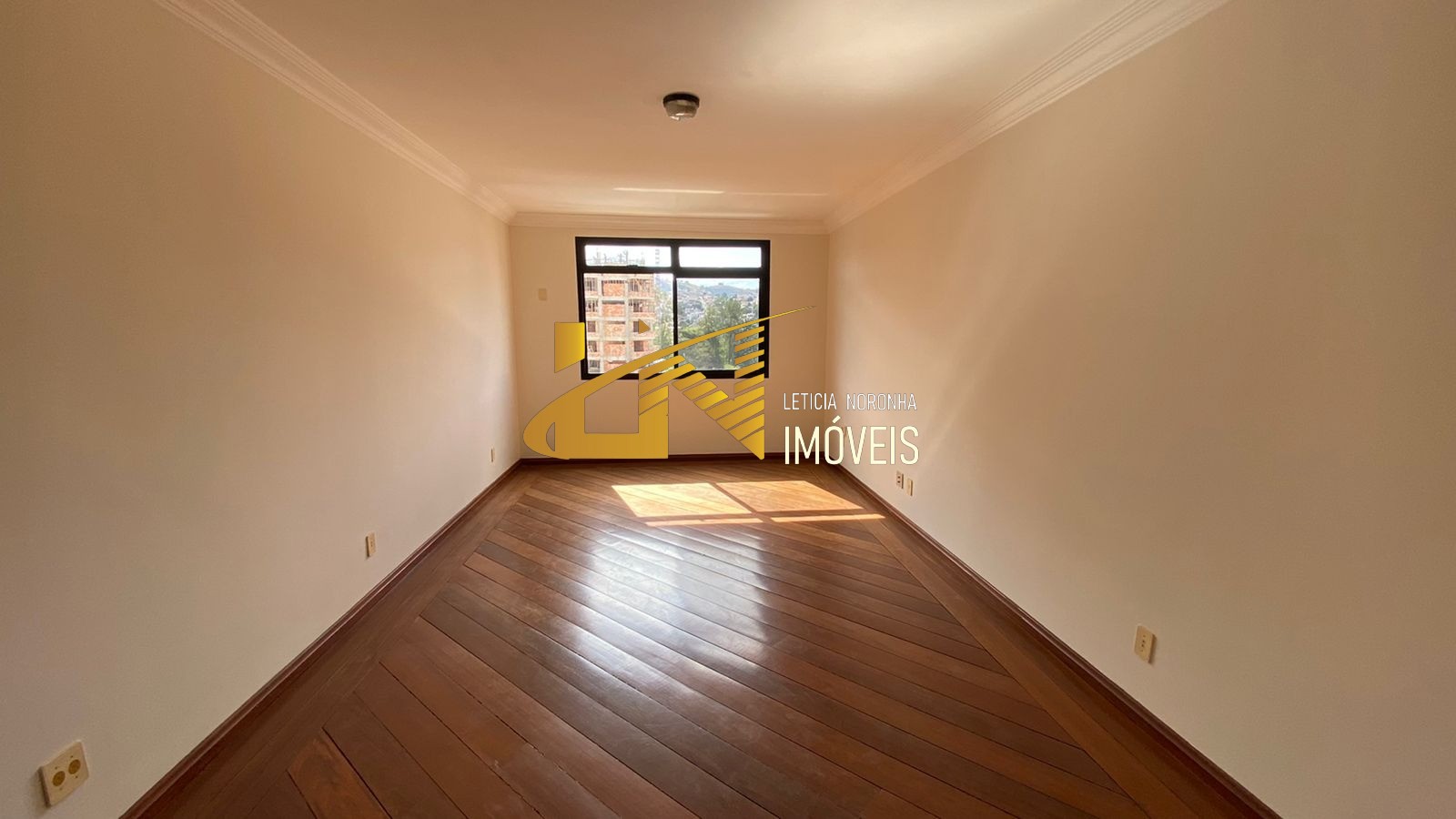 Apartamento para alugar com 1 quarto, 120m² - Foto 8