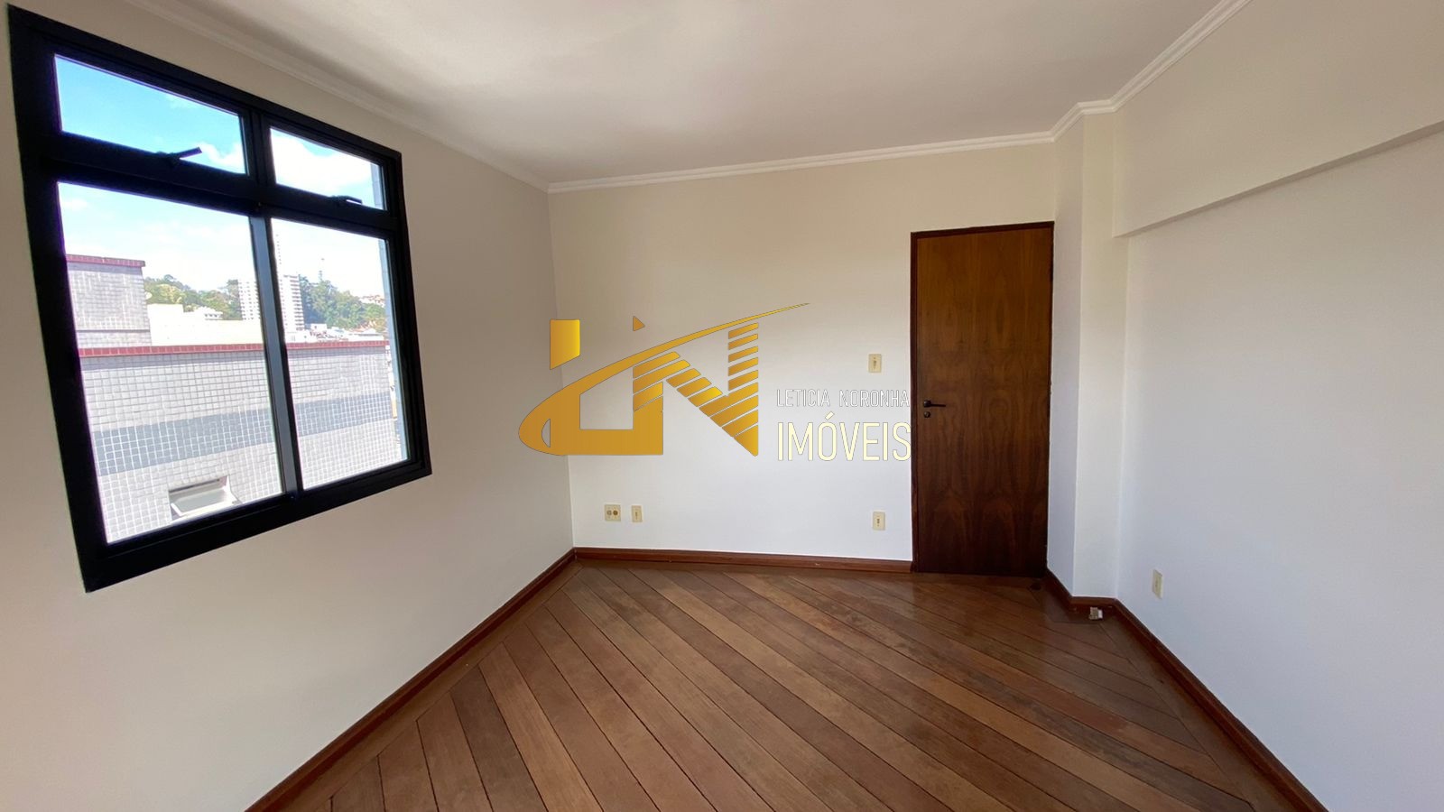 Apartamento para alugar com 1 quarto, 120m² - Foto 9