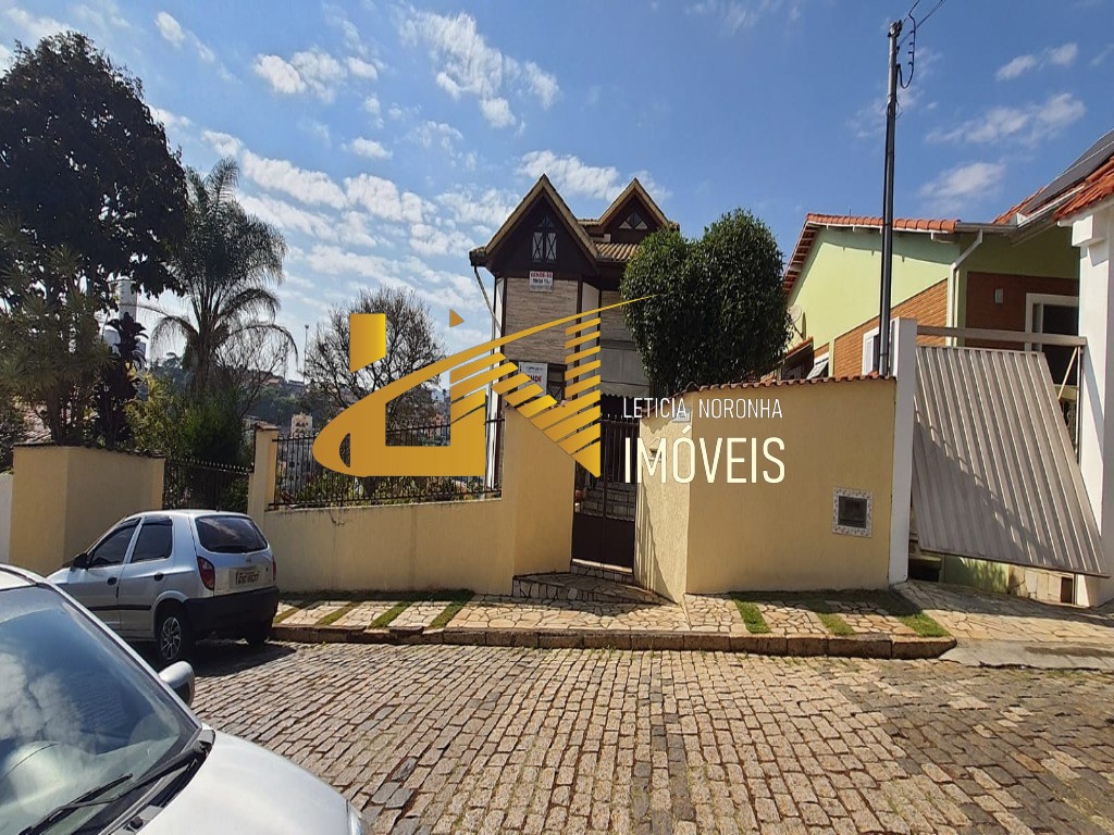 Casa à venda com 3 quartos, 763m² - Foto 1