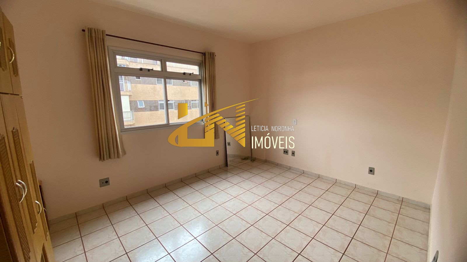 Apartamento à venda com 2 quartos, 64m² - Foto 8