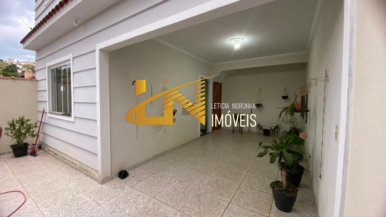 Casa à venda com 2 quartos, 98m² - Foto 3